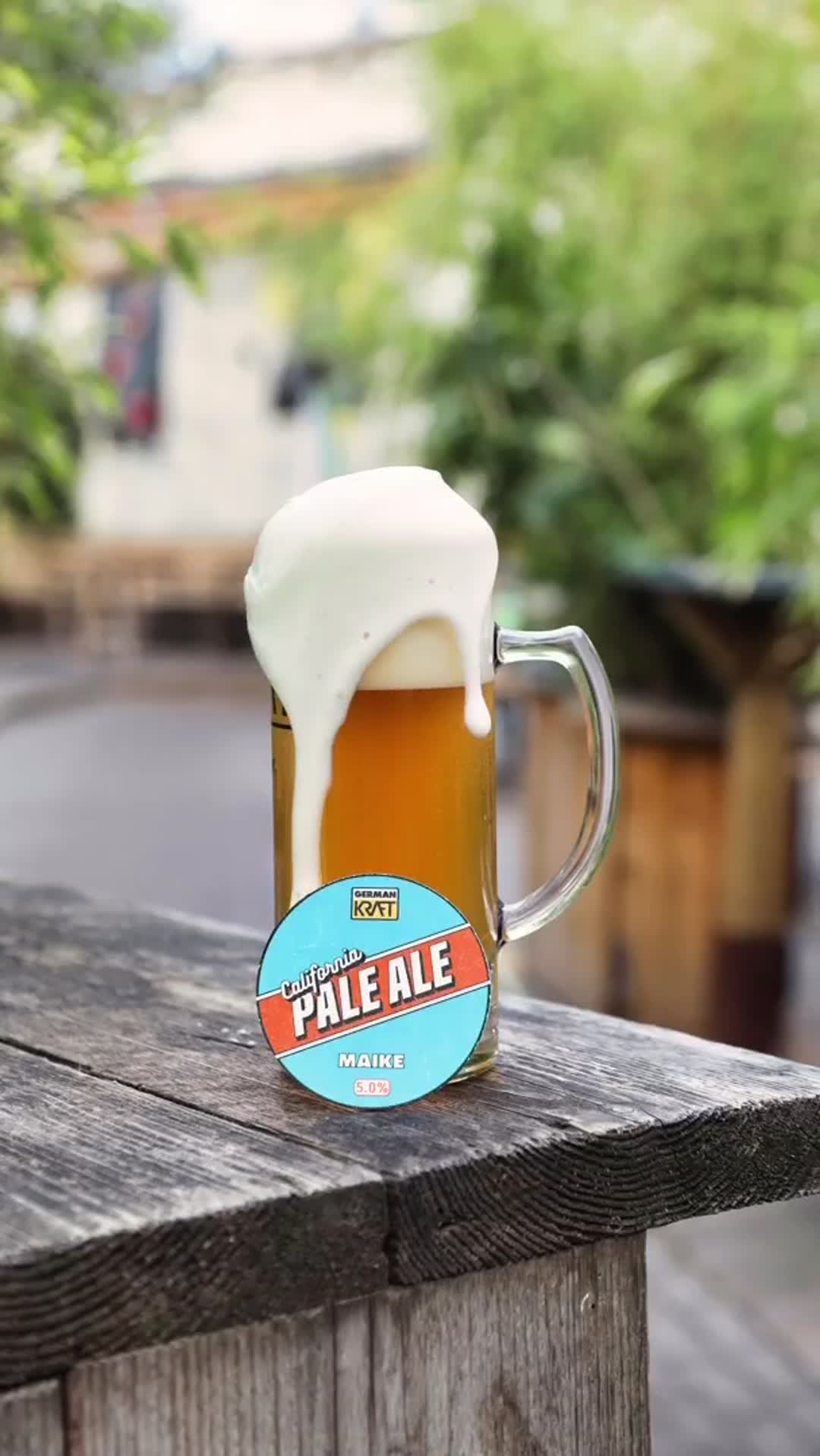 Maike - Core range Pale Ale 5% 🌲🍊

A traditionally piney west coast pale ale with notes of orange peel and a apricot jam undertone, rocking a dry and crisp finish.